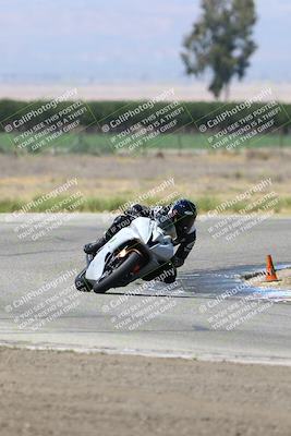media/May-25-2025-Lets Ride (Sun) [[0ff033e448]]/A Group/11am (Grapevine)/